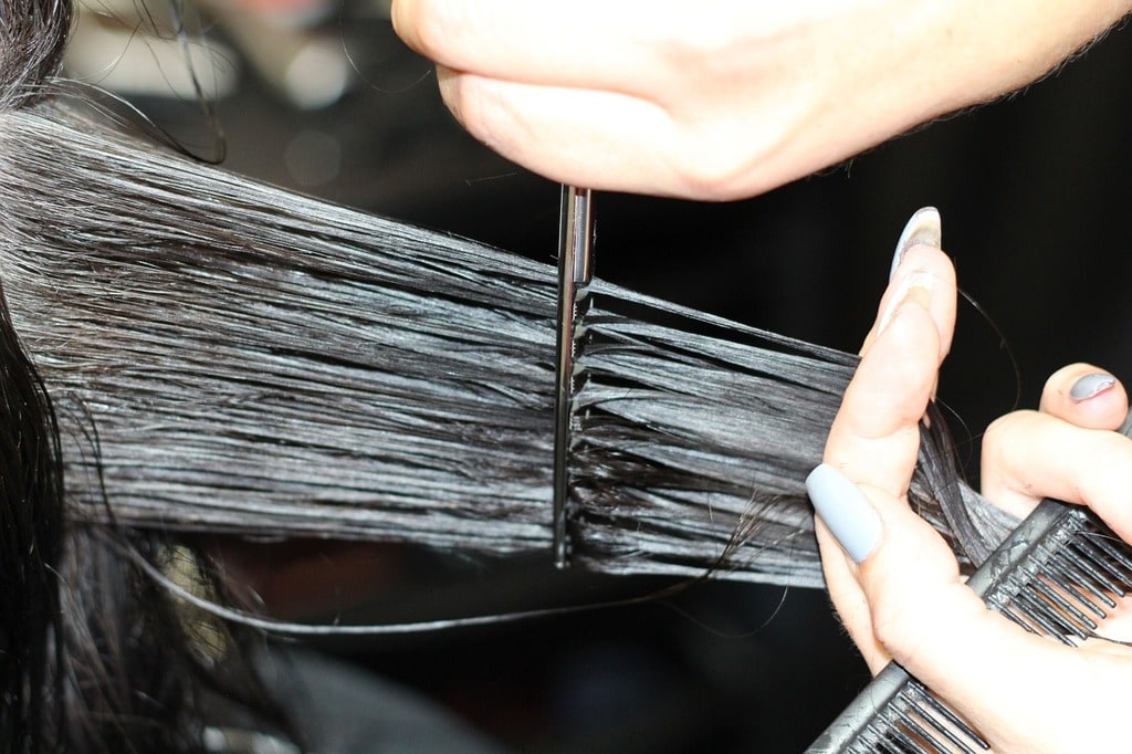 Comment obtenir un brushing lisse et durable chez soi ?
